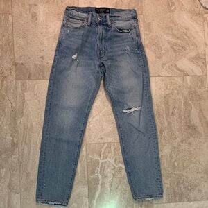Abercrombie & Fitch Men's Light Blue Skinny Jeans